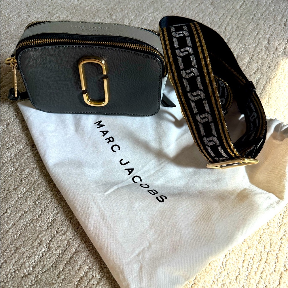 SOLD Marc Jacobs Camera bag